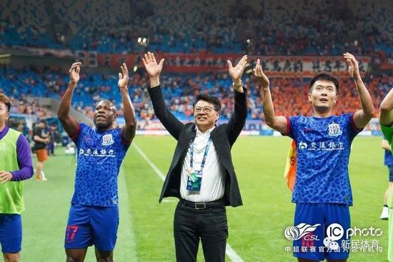 圆桌论坛由寰宇信任（北京）技术有限公司总经理蒋晓黎主持